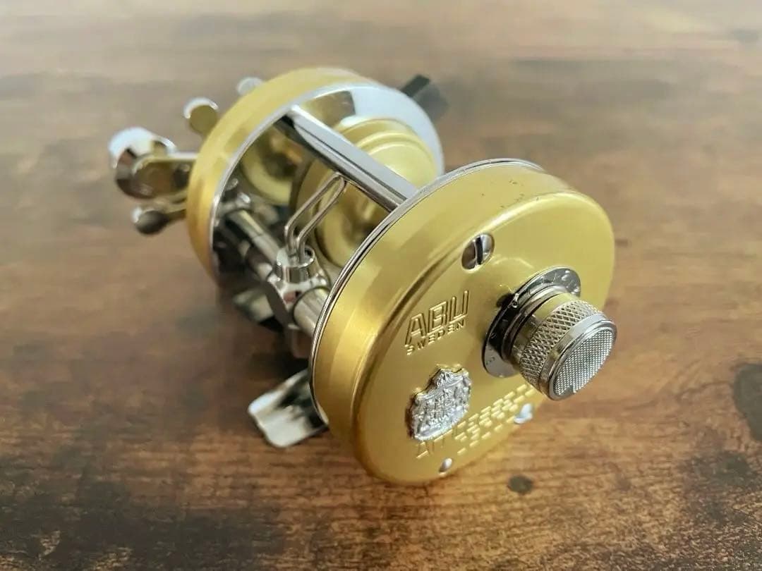 ABU Ambassadeur 2500c アンバサダー シャンパンゴールド