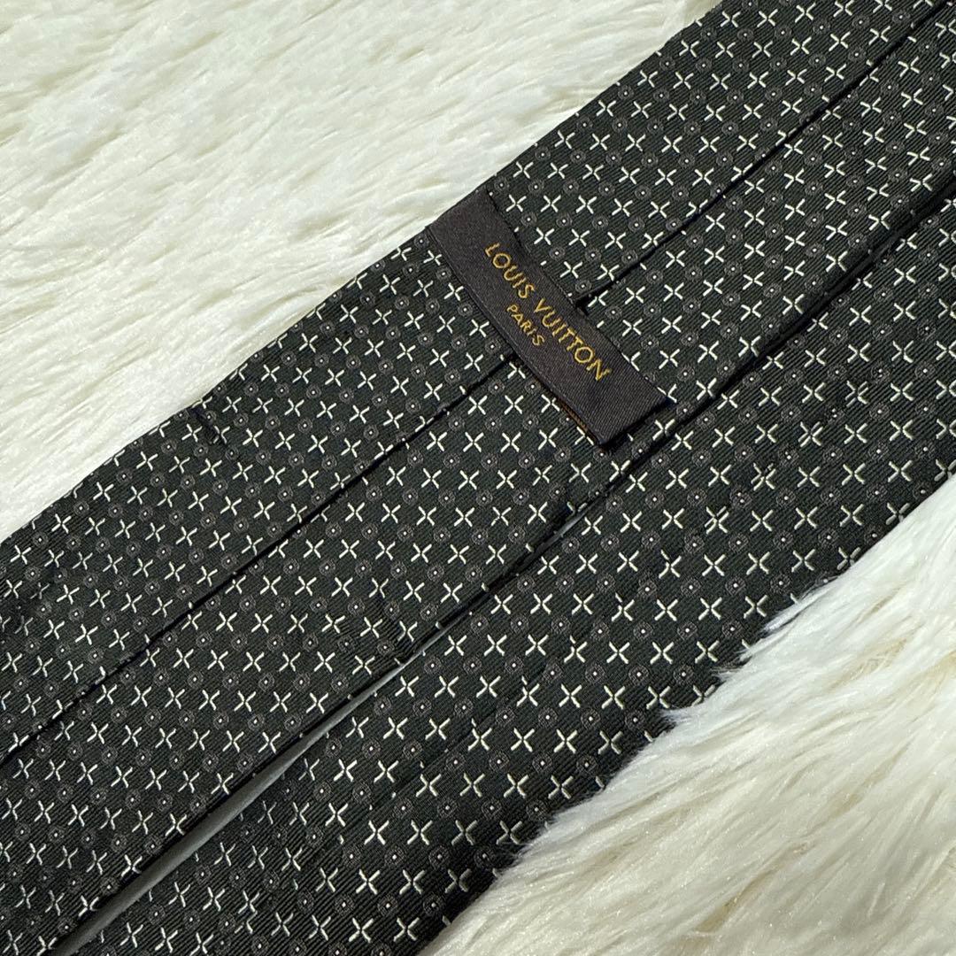 【美品】LOUIS VUITTON ネクタイ　高級シルク　ロゴ　ジャガード
