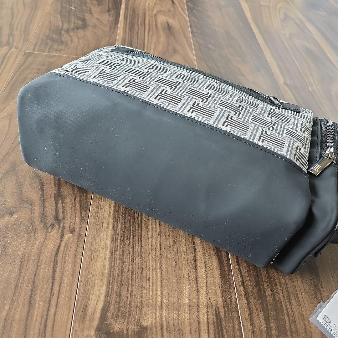 新品未使用ランバン スポール ボディバッグ