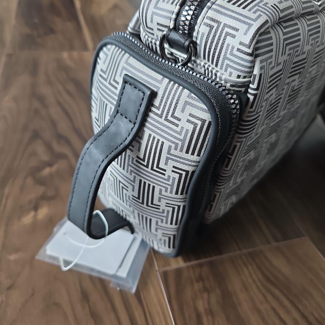 新品未使用ランバン スポール ボディバッグ