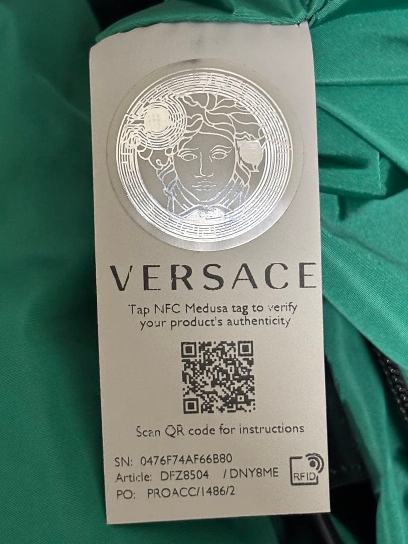 VERSACE メデューサ　ナイロンバックパック