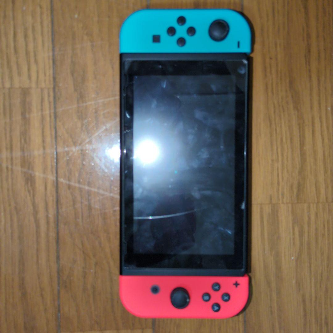 Nintendo Switch本体/Joy-Con充電グリップ付き