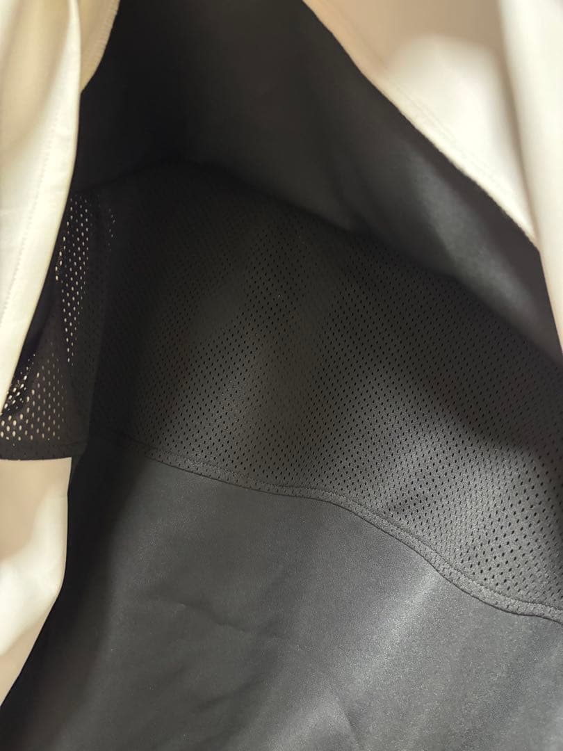 REFLEM フード付きパーカー ブラック/ホワイト