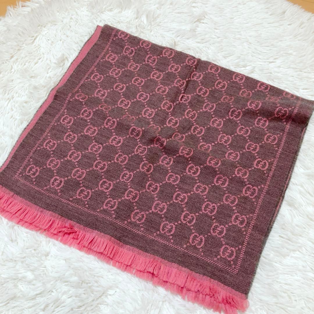 GUCCI⭕️美品　レディースマフラー　大判ストール　リバーシブル　ピンク　ロゴ