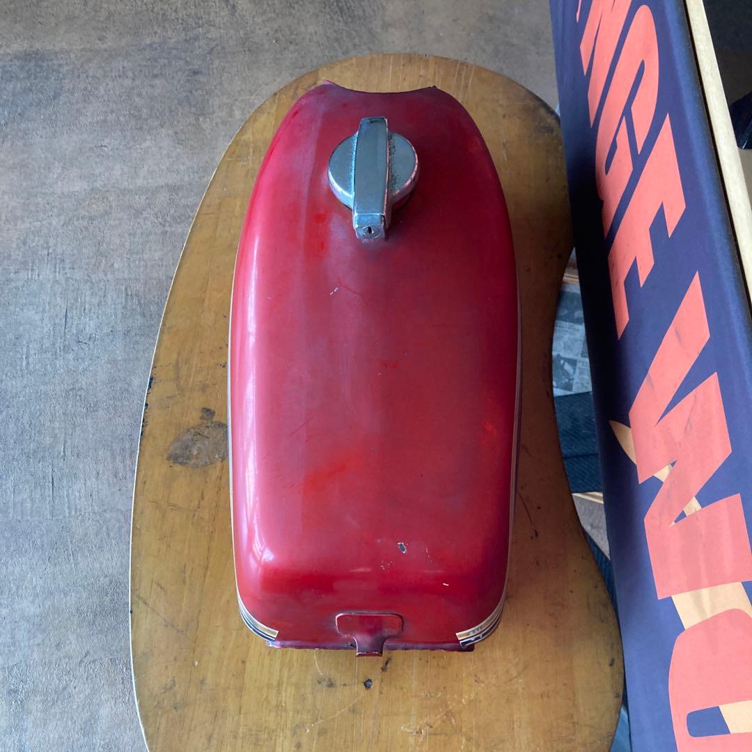 KAWASAKI レッドタンク ストライプデザイン