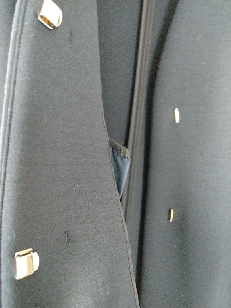 ダンボール素材チェスターコート