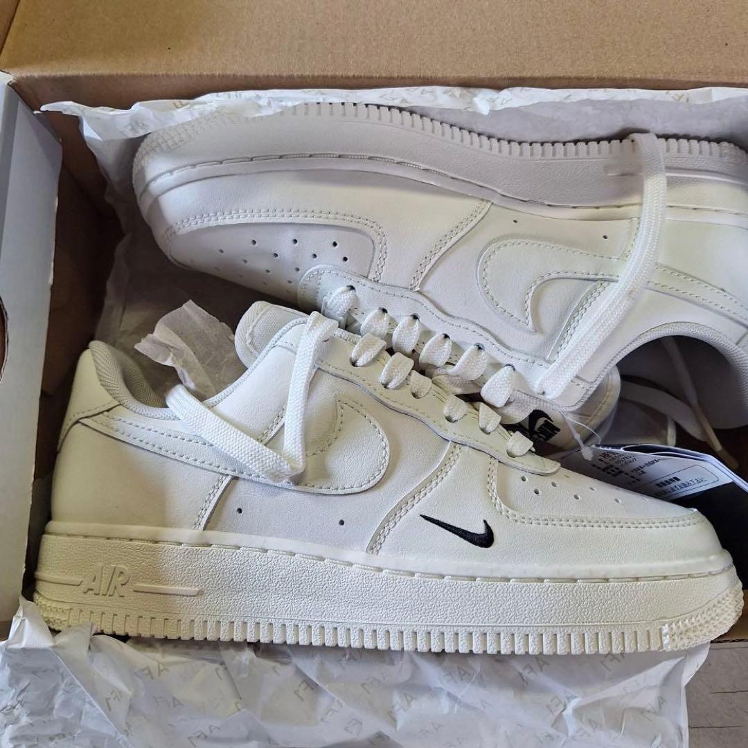NIKE WMNS AIR FORCE１'07 ESS