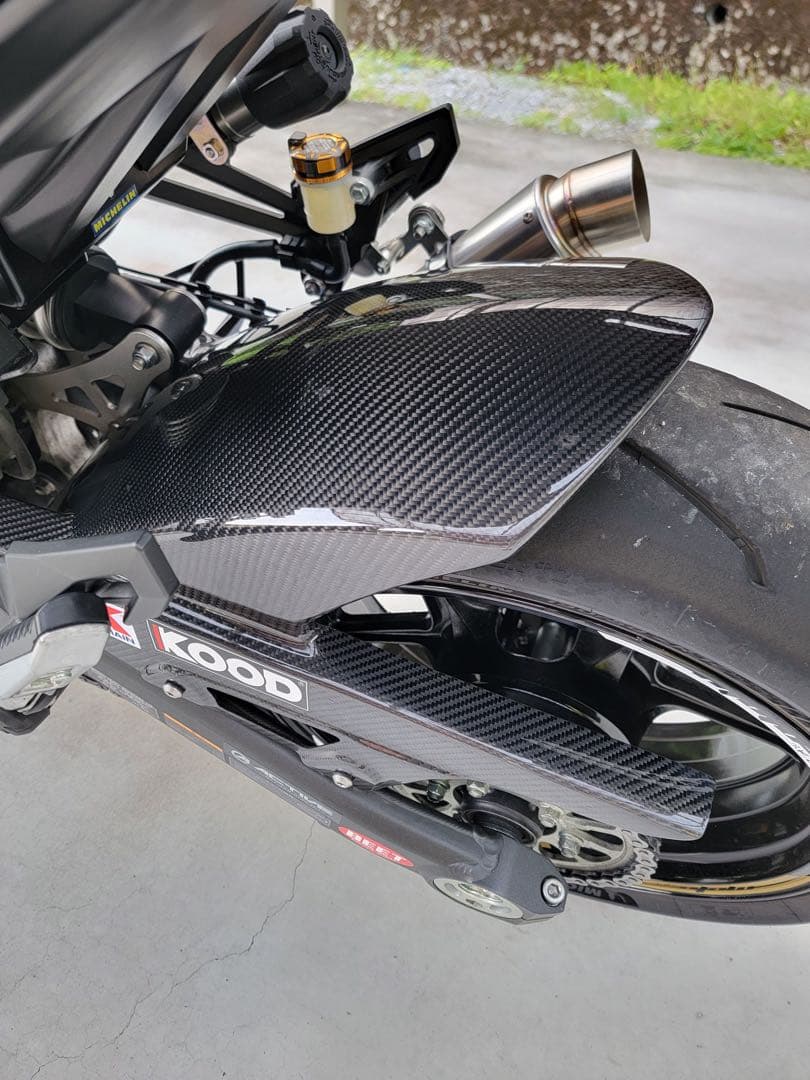 NINJA1000SX Z1000 クレバーウルフ　リアフェンダーカーボン綾織