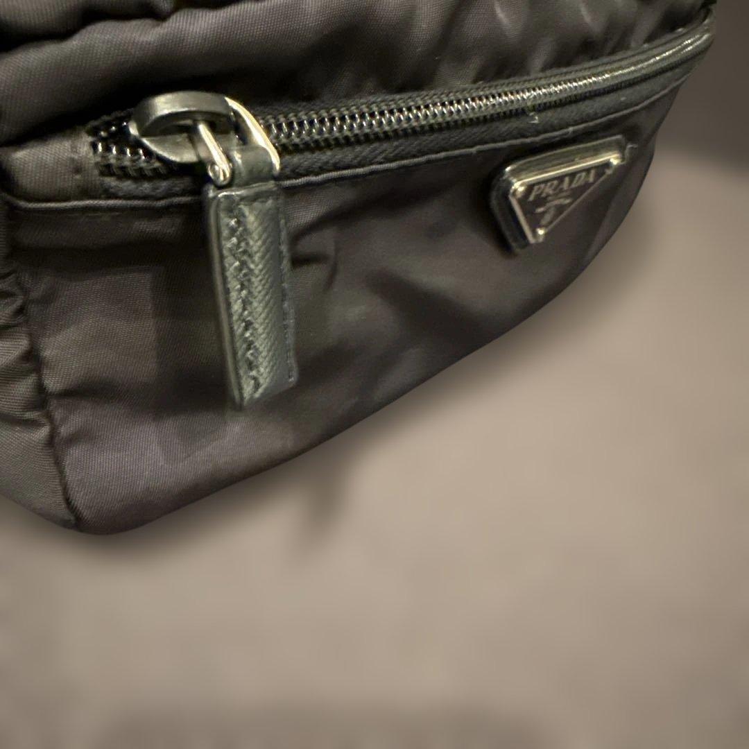 PRADA ブラック ナイロン ポーチ