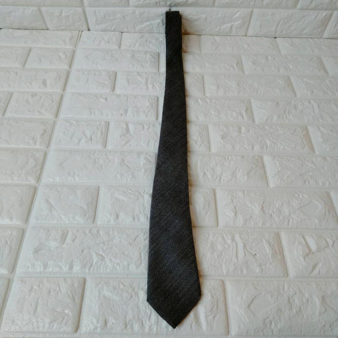 ブルネロクチネリ【美品】ネクタイ　グレー系　ウール/シルク　最高級ネクタイ