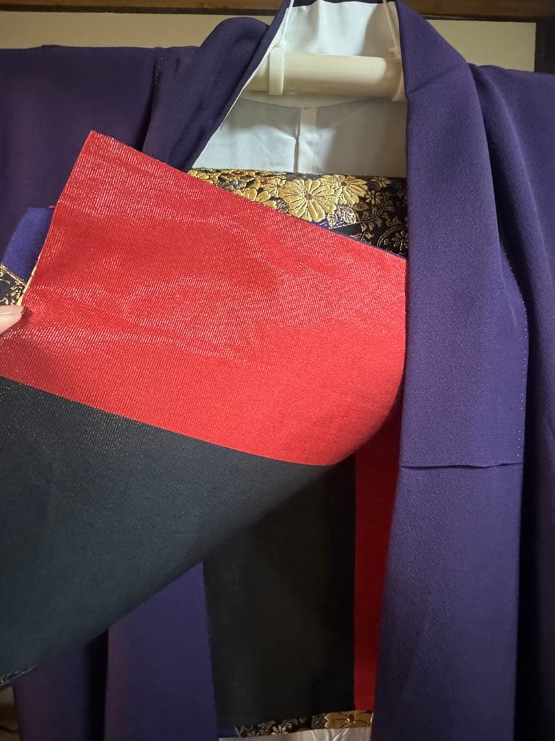 紫色 花の刺繍　振袖と帯のセット