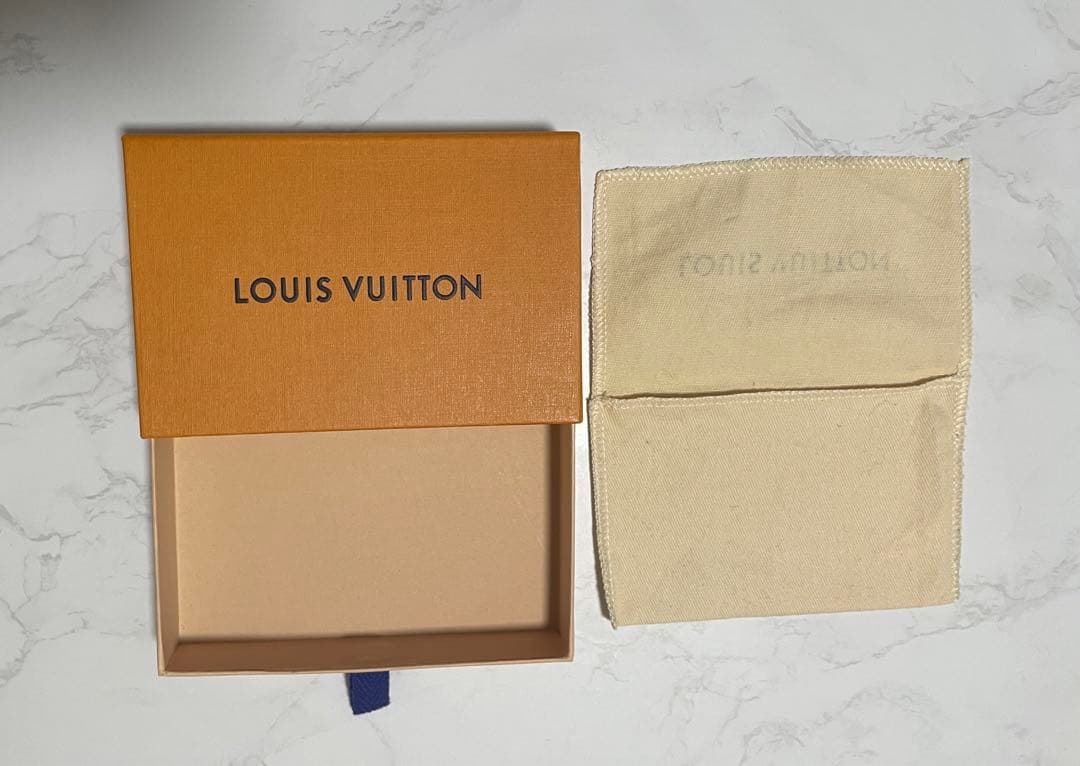 Louis Vuitton キーケース M62648 黒 レザー