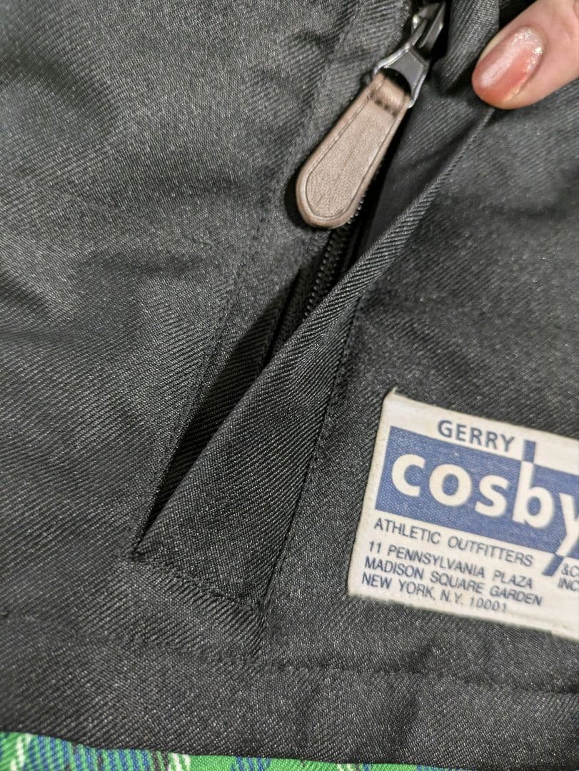 キッズスキーウェア140サイズ　調整機能付