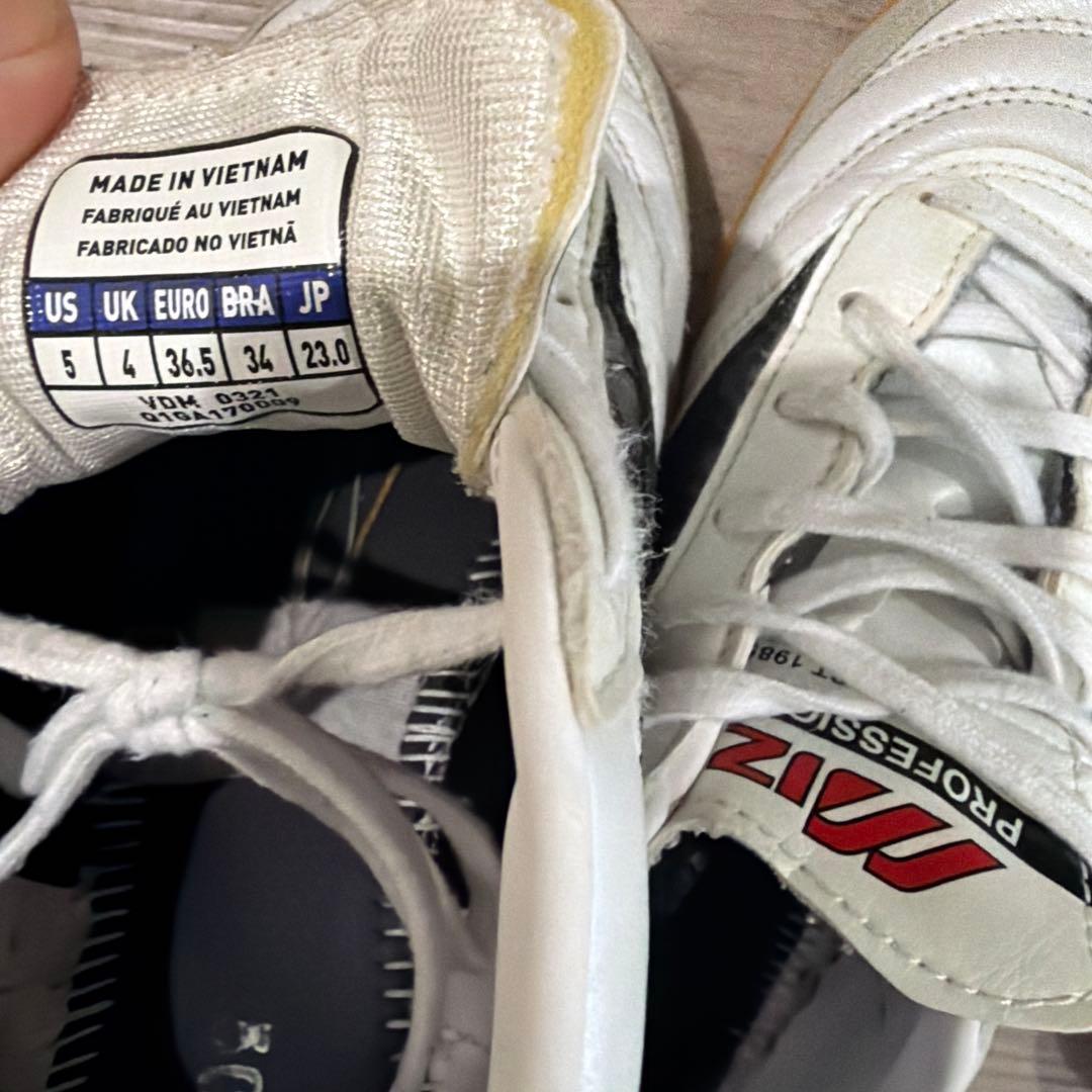 Mizuno モレリア　フットサルシューズ23センチ