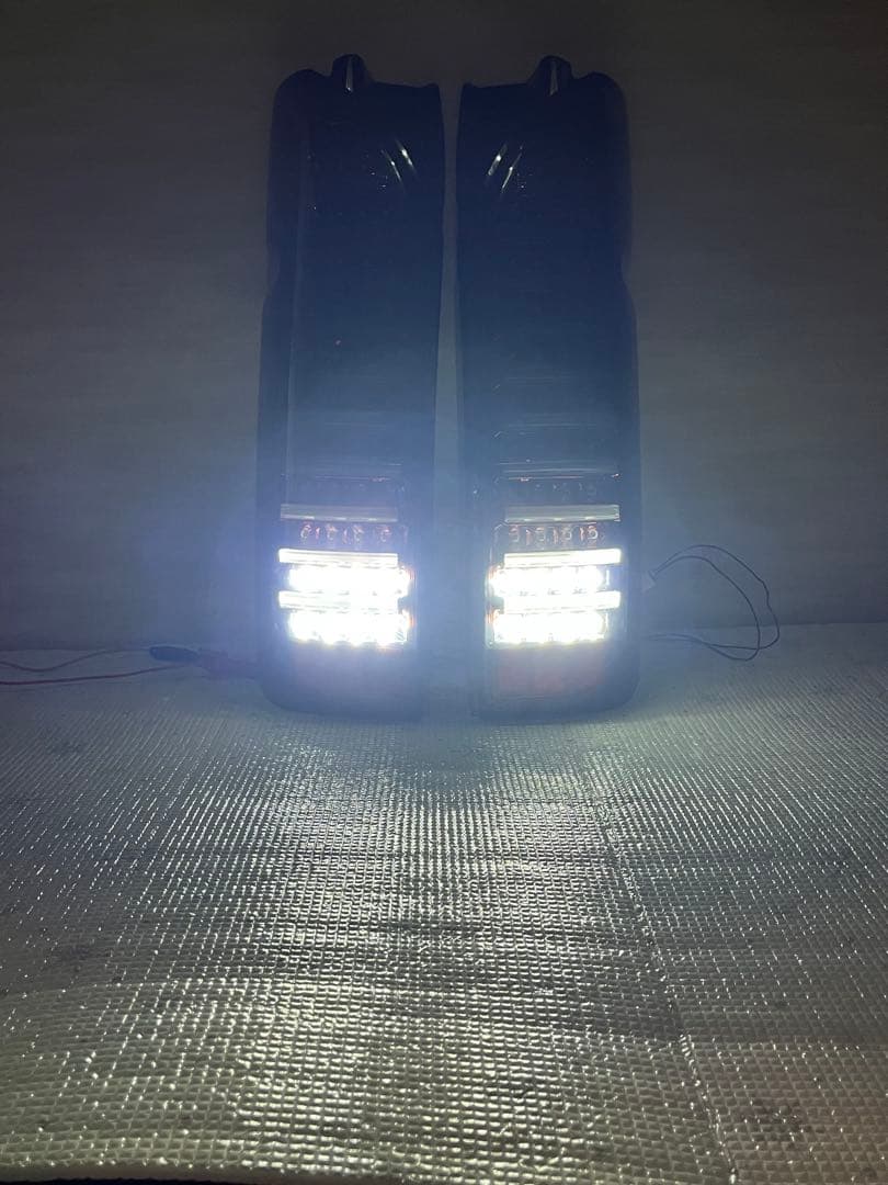 球切れ無し 200系 ハイエース LEDテール