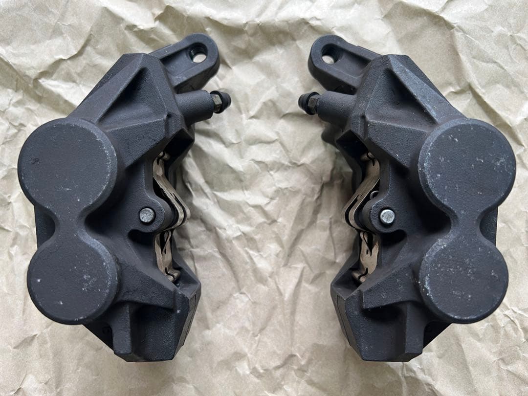 XJR1300 RP03J 純正 MOSフロントブレーキキャリパー スミトモ