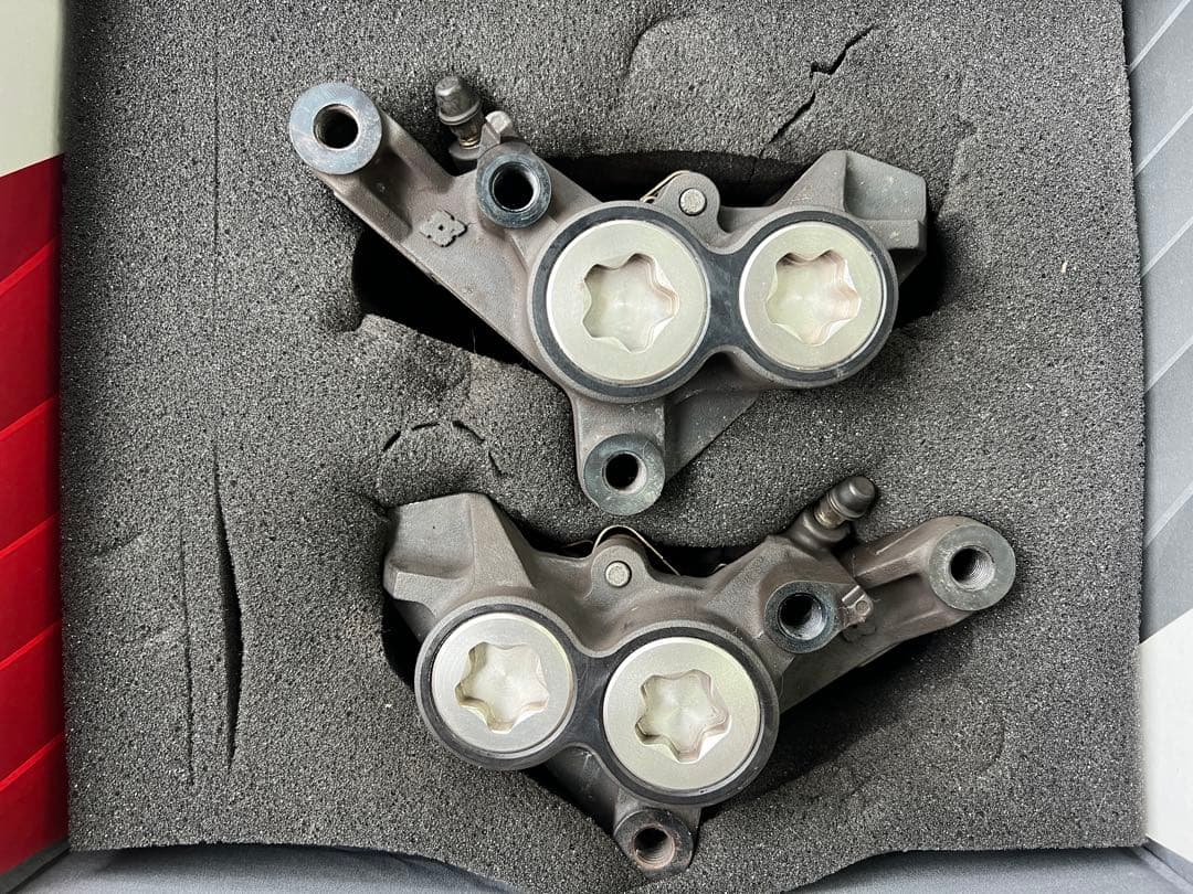 XJR1300 RP03J 純正 MOSフロントブレーキキャリパー スミトモ