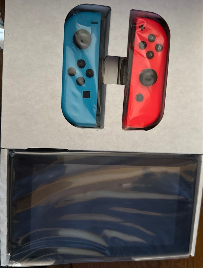 Nintendo Switch 赤/青 本体　新品　未開封