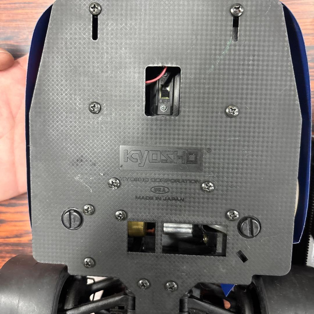 京商 エンジンラジコン