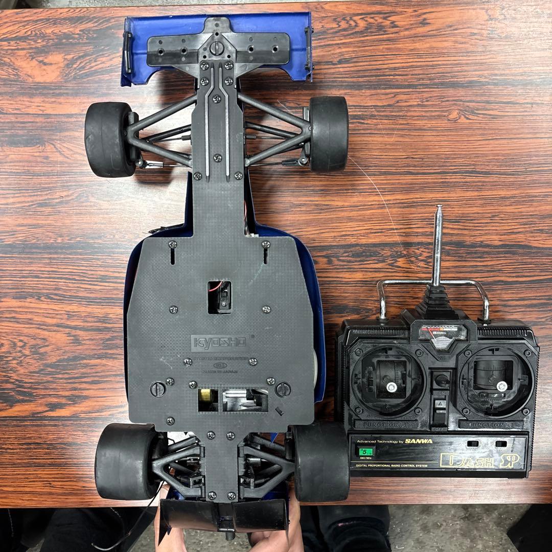 京商 エンジンラジコン