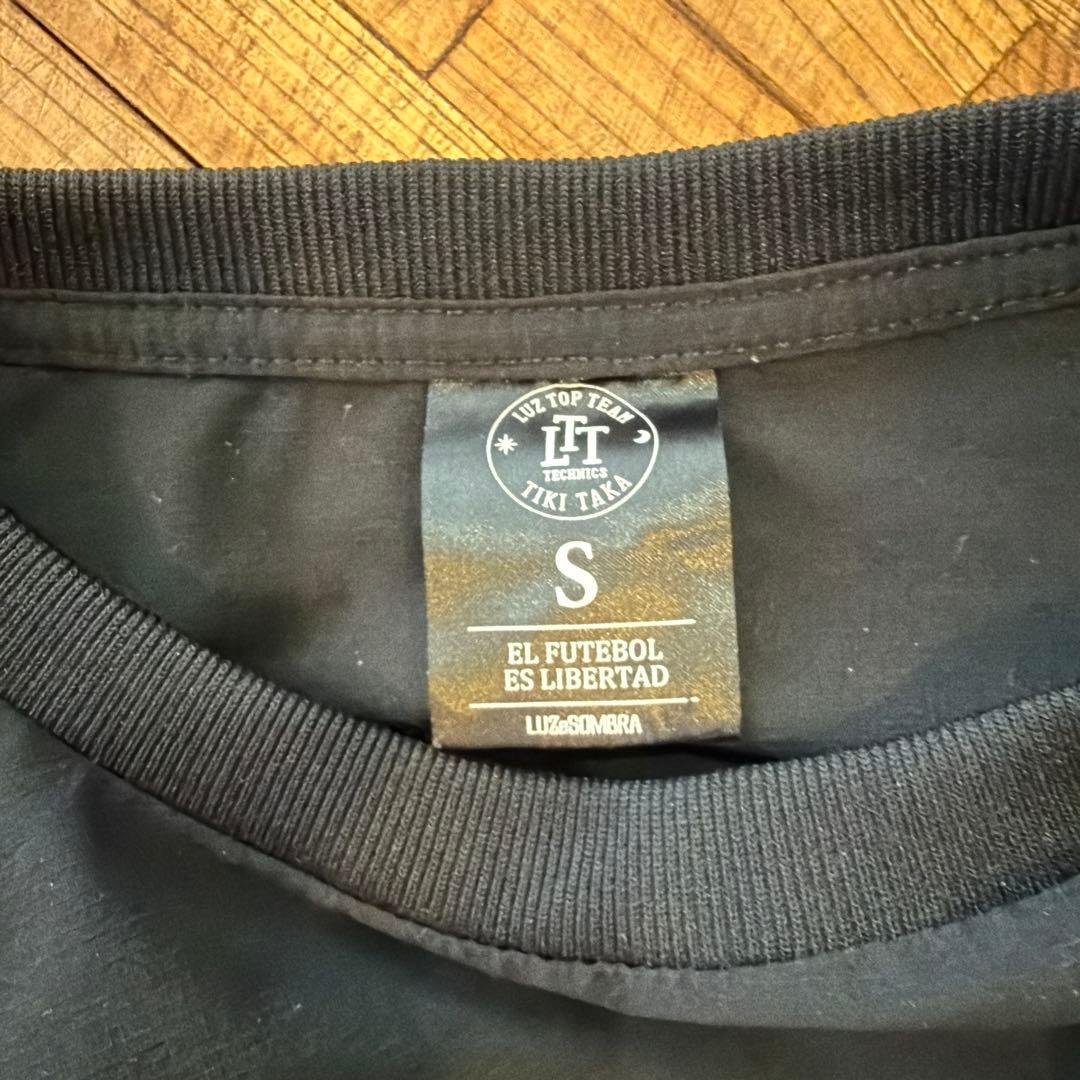 ルースイソンブラ　LTT黒 長袖シャツ