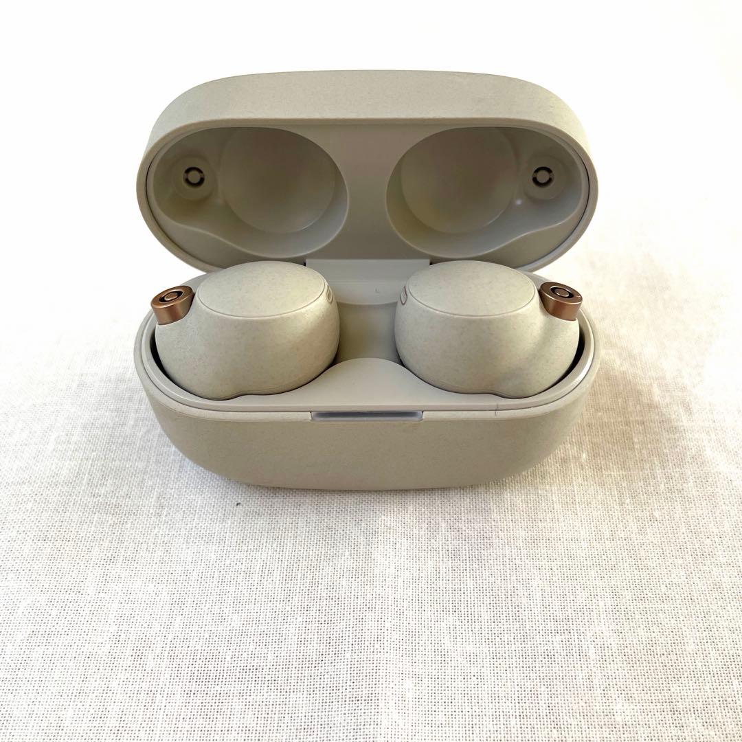 【美品】ワイヤレスイヤホン SONY WF-1000XM4 プラチナシルバー
