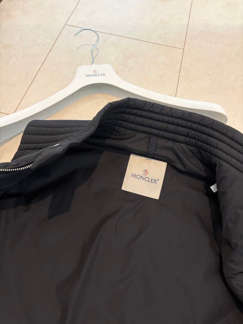モンクレールダウンベスト　キルティング　レザーロゴパッチ　希少サイズ1（M）