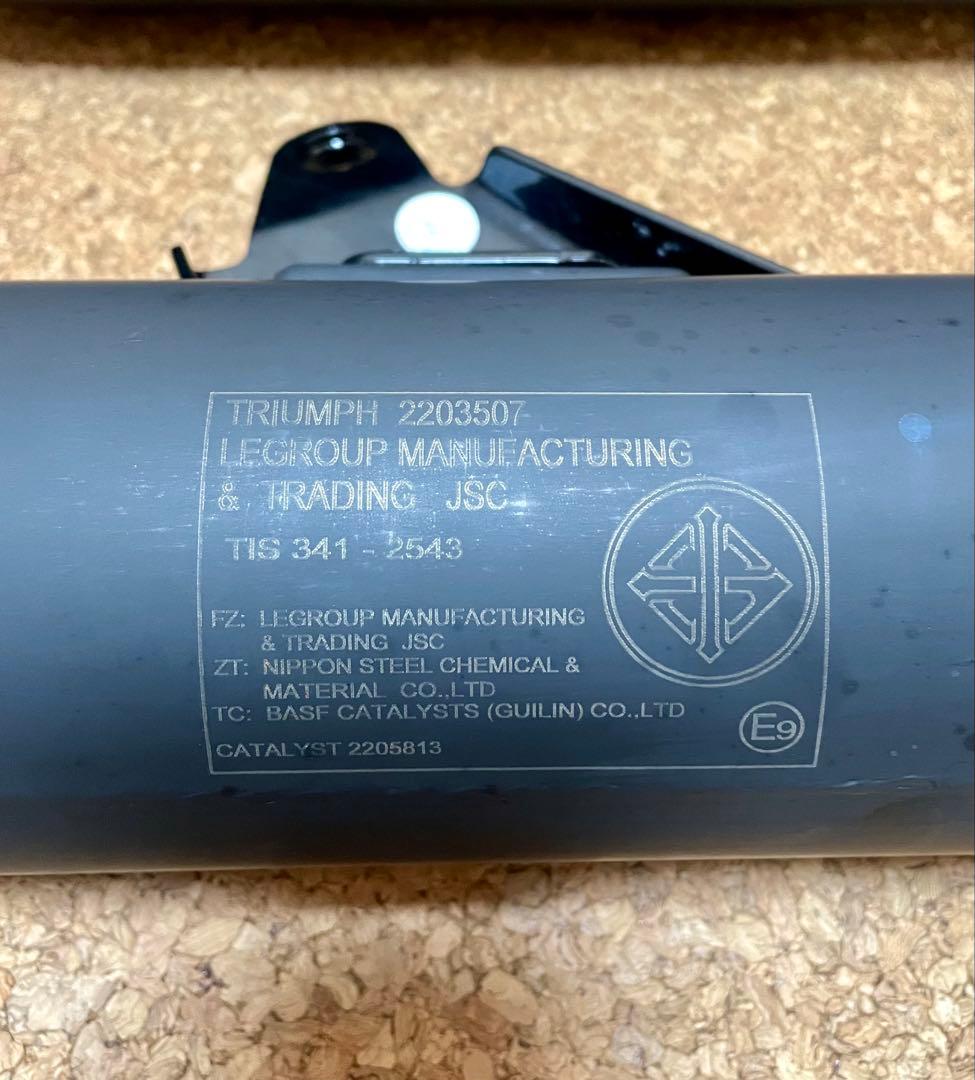 TRIUMPH トライアンフ ボンネビルT120純正マフラー