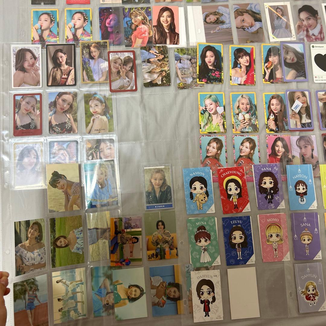 TWICE UNIVERSITY バインダー　トレカ