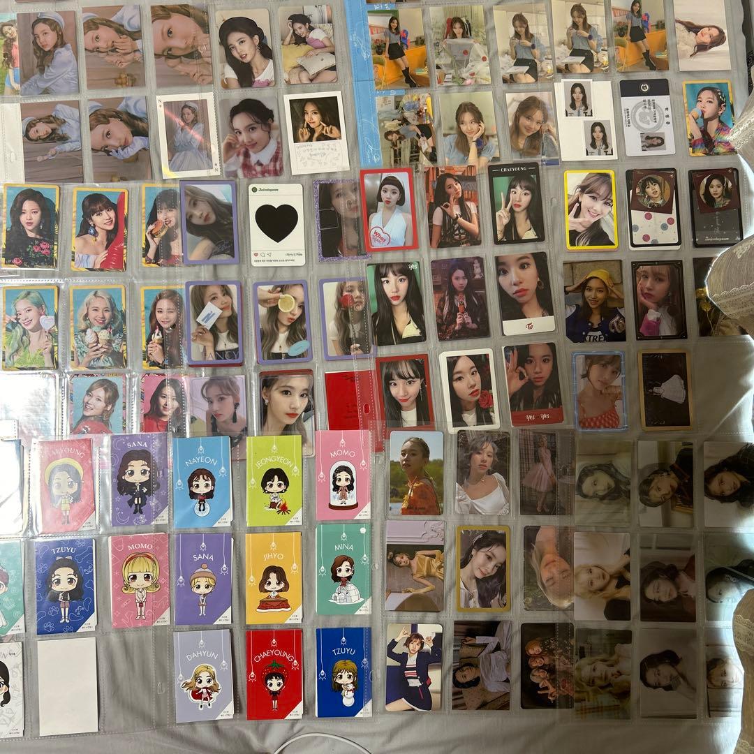 TWICE UNIVERSITY バインダー　トレカ