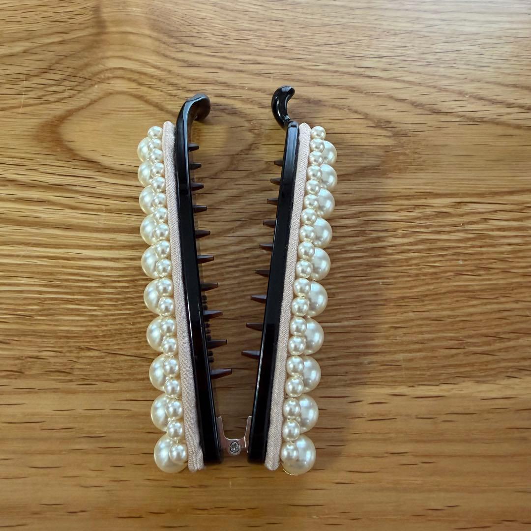 コンプレックスビズ　パールバナナクリップ