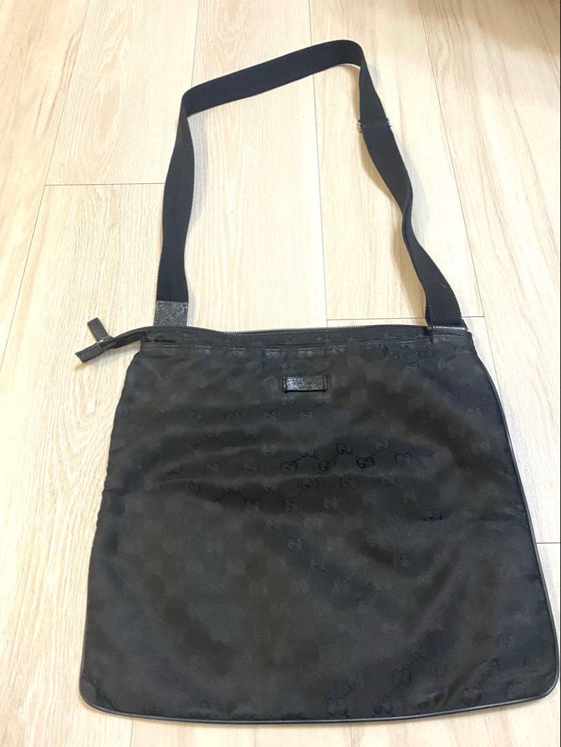 グッチ　GUCCI ショルダーバック