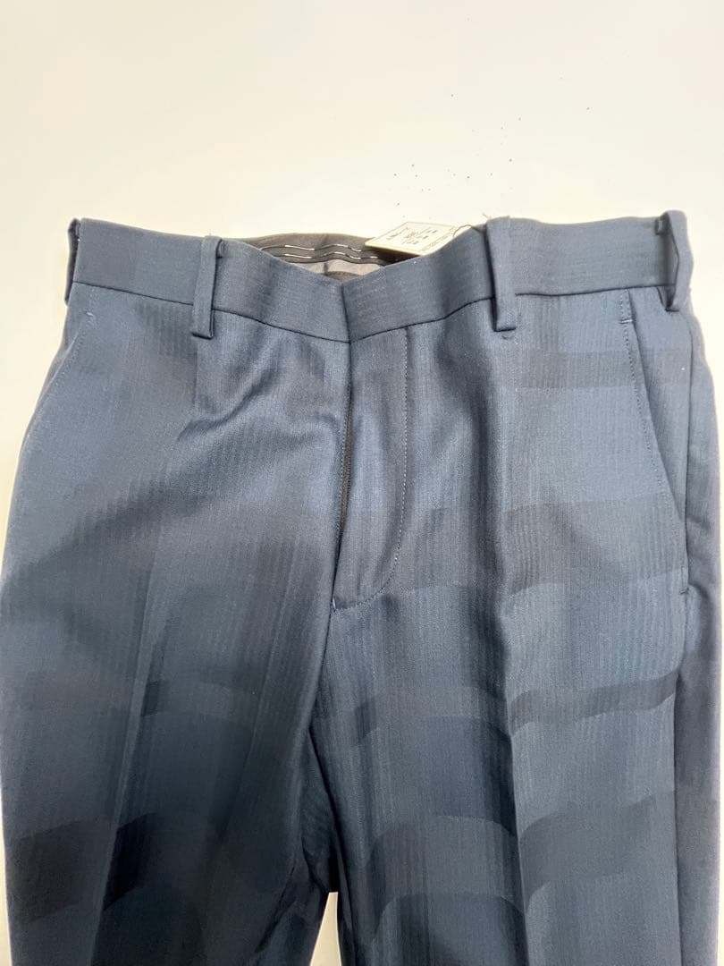 新品　BLACK LABEL スーツ（ジャケット・ベスト・パンツ）　サイズ38R