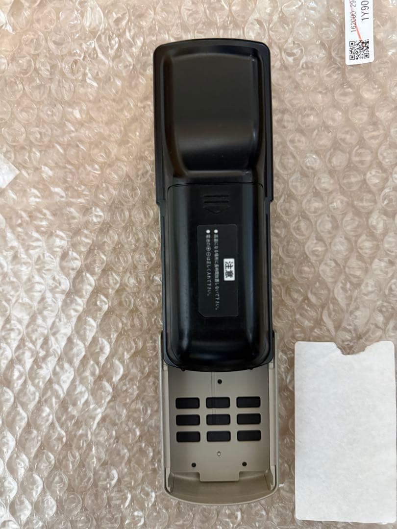 アルファード30系後期 エグゼクティブラウンジ 後席モニター リモコン・ケーブル