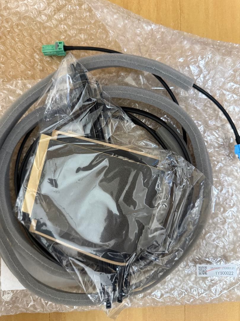 アルファード30系後期 エグゼクティブラウンジ 後席モニター リモコン・ケーブル