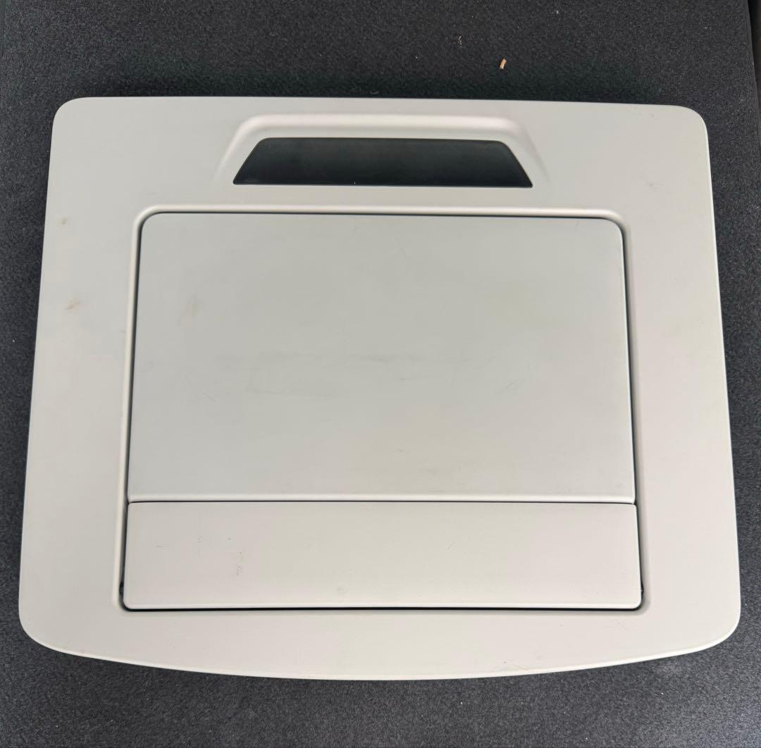 アルファード30系後期 エグゼクティブラウンジ 後席モニター リモコン・ケーブル