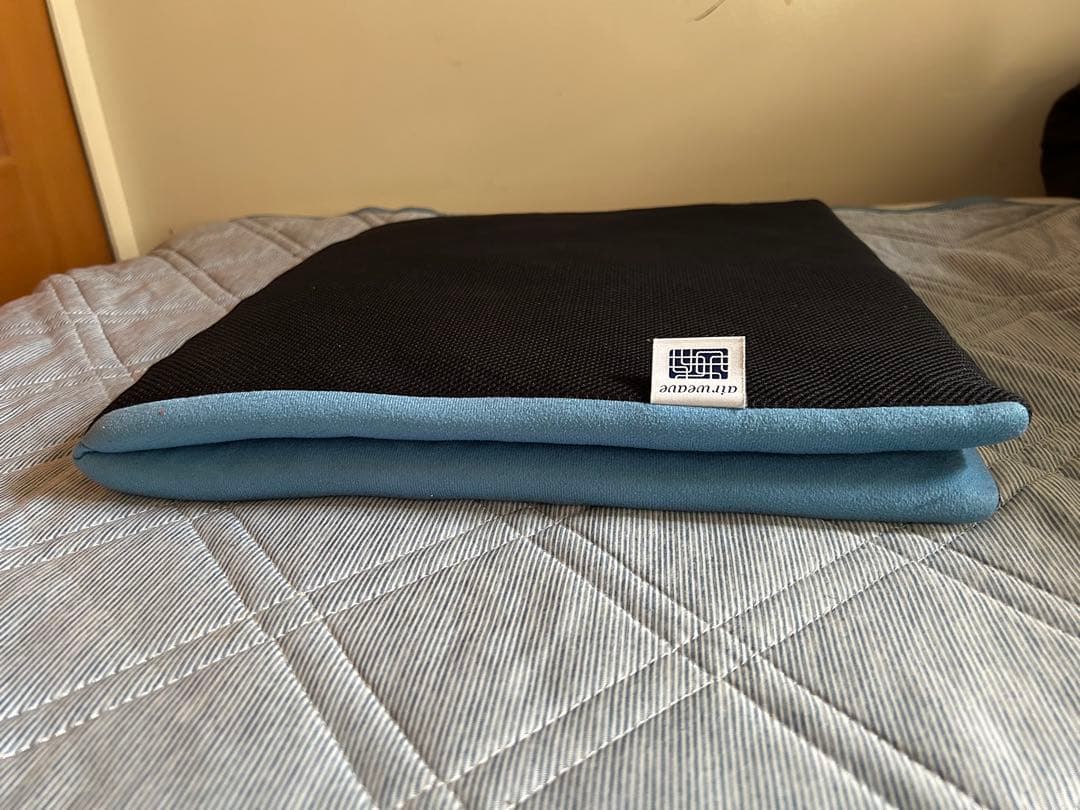 エアウィーヴ　折りたたみクッション