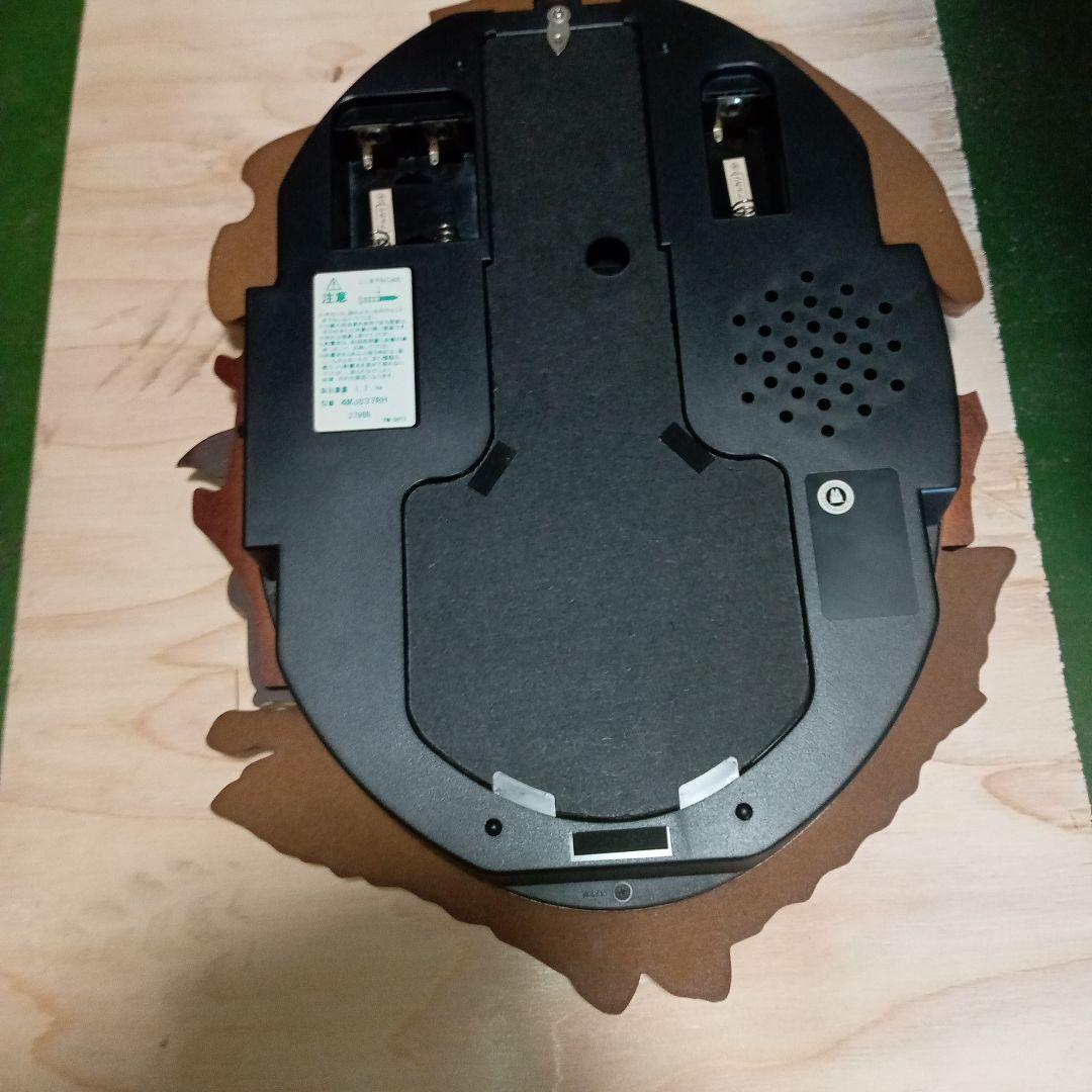 トトロデザインの木製掛け時計 　動くどうかわかりません。