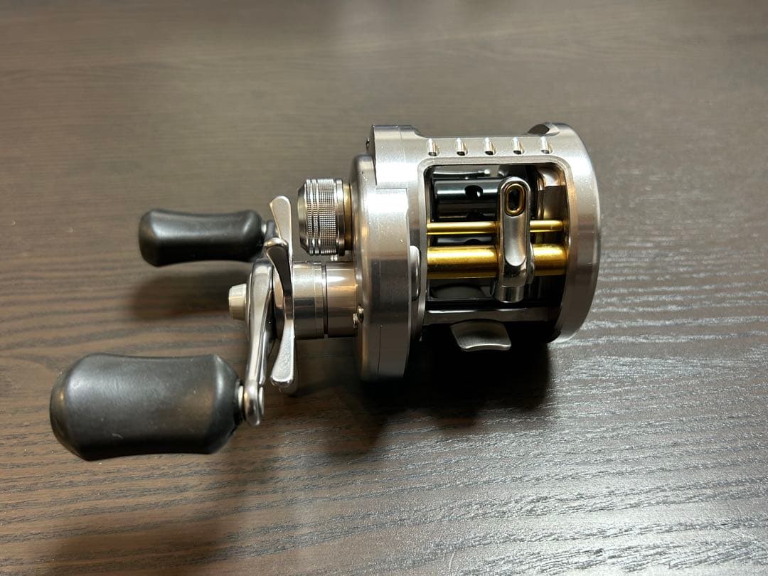 【ohanakg 】SHIMANO 09カルカッタコンクエスト 200DC
