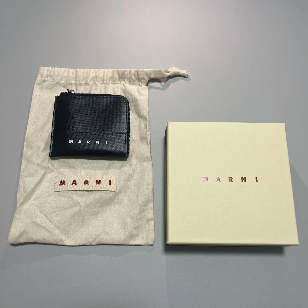 MARNI ブラック財布