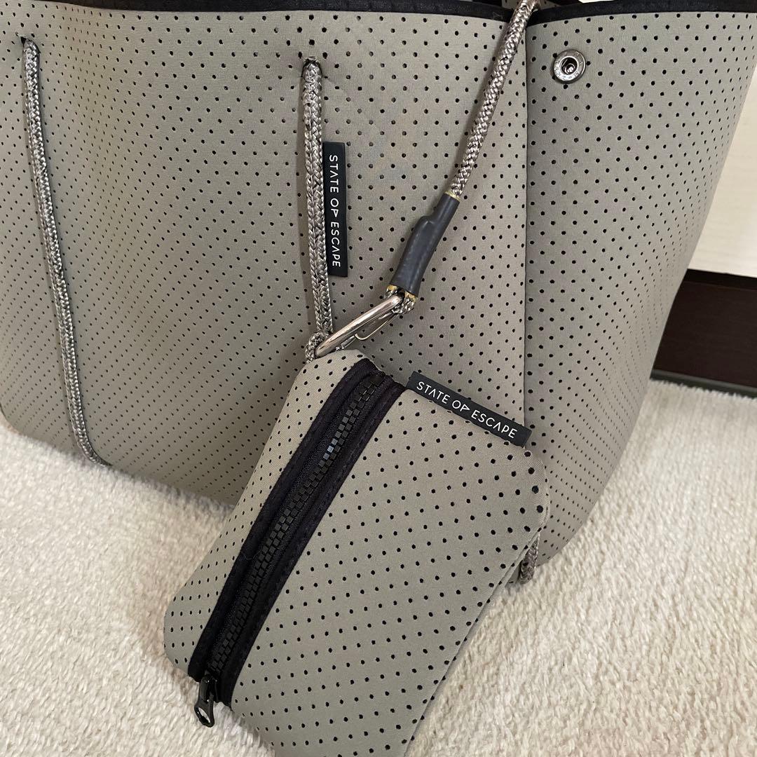 ✨美品✨STATE OP ESCAPE✨パンチングネオプレントートバック　大容量