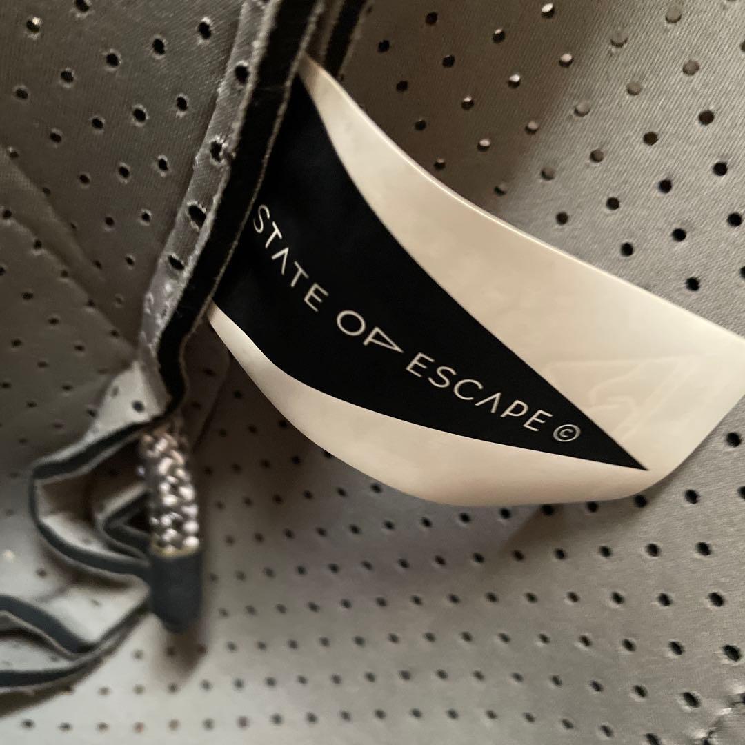 ✨美品✨STATE OP ESCAPE✨パンチングネオプレントートバック　大容量