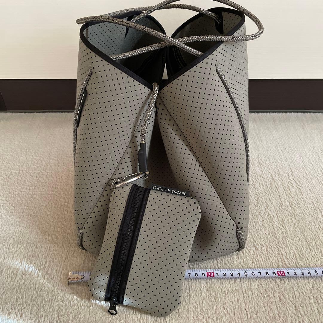✨美品✨STATE OP ESCAPE✨パンチングネオプレントートバック　大容量