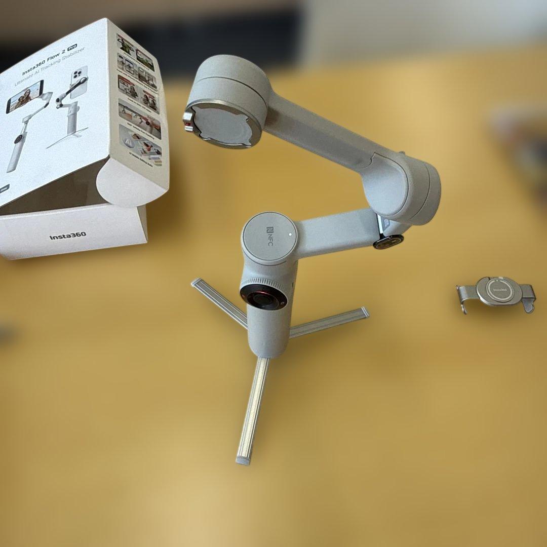 insta360 FLOW2 pro スマホジンバル