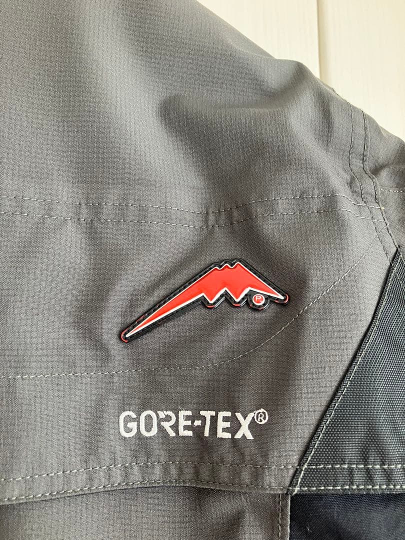【クシタニ×GORE-TEX】　ショートジャケット（Lサイズ.ガンメタ）