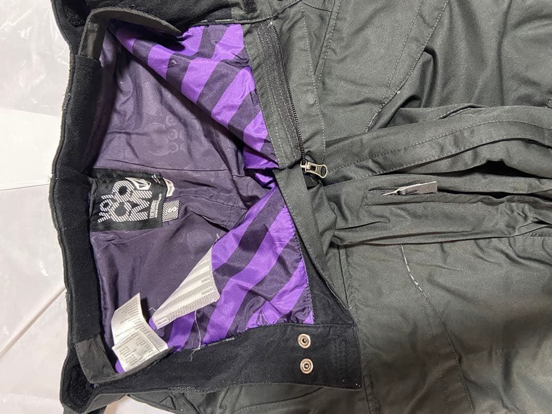 スノーボードウェア　ボルコム