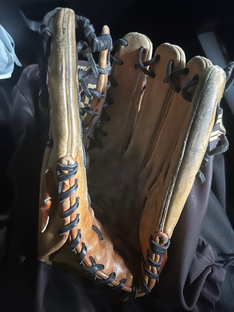 ハタケヤマ　硬式　外野手グローブ