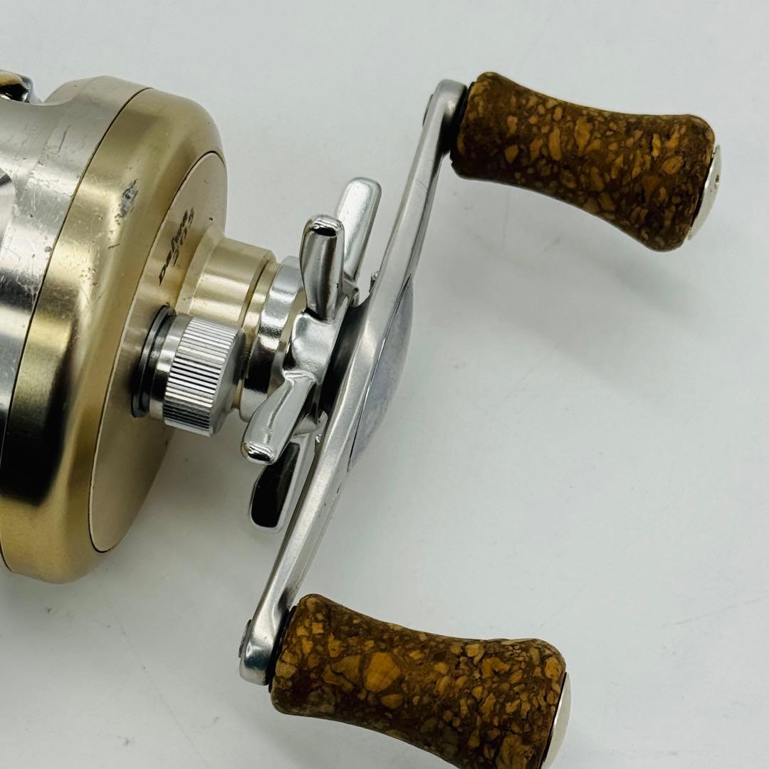 【美品/動作良好】ダイワ ミリオネア CV-Z 205（右ハンドル）