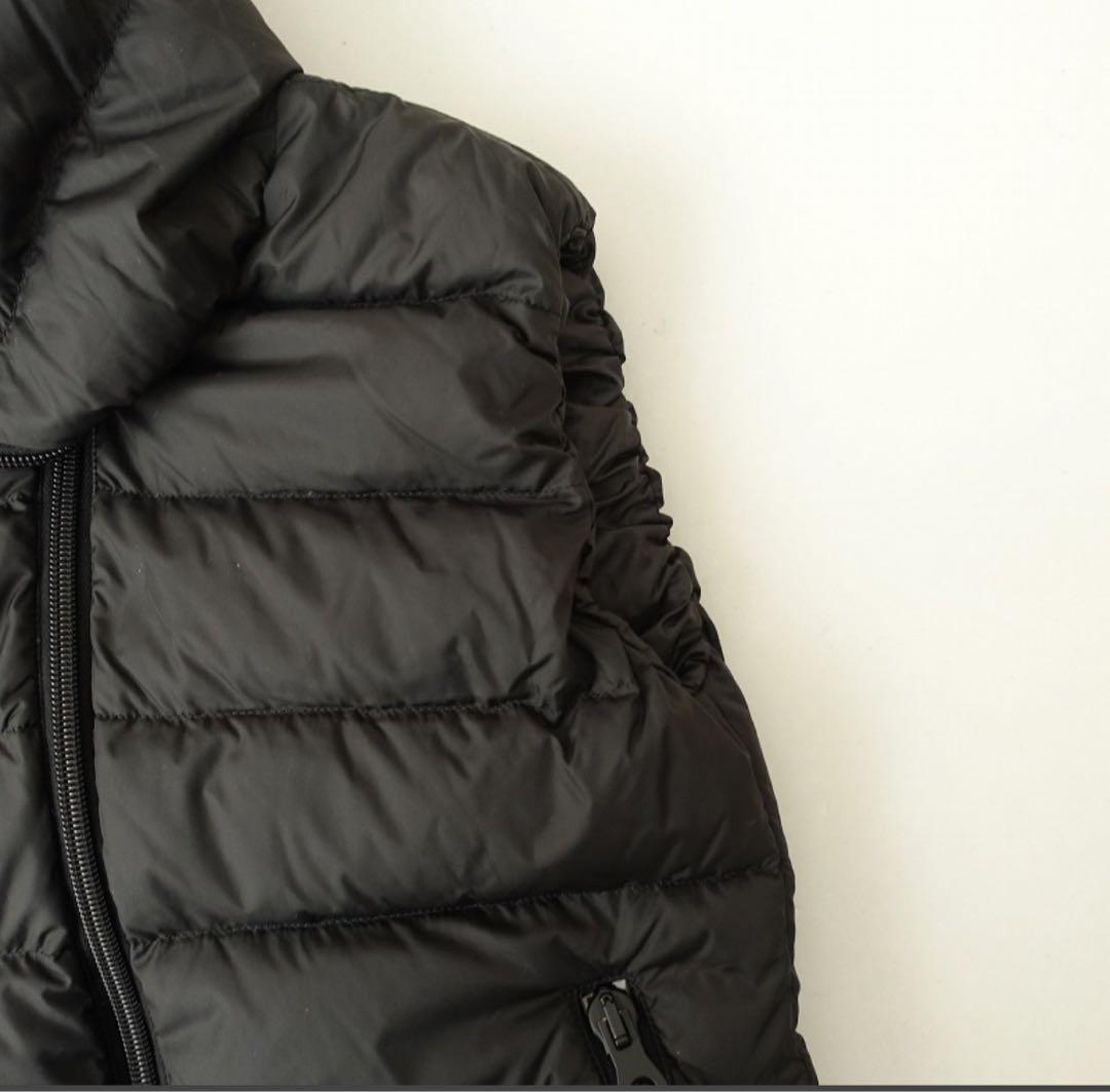 【美品/定価6.1万】 DUVETICA ブラックダウンベスト