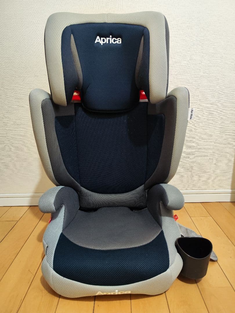 期間限定　超美品　Aprica ジュニアシート ネイビー/グレー